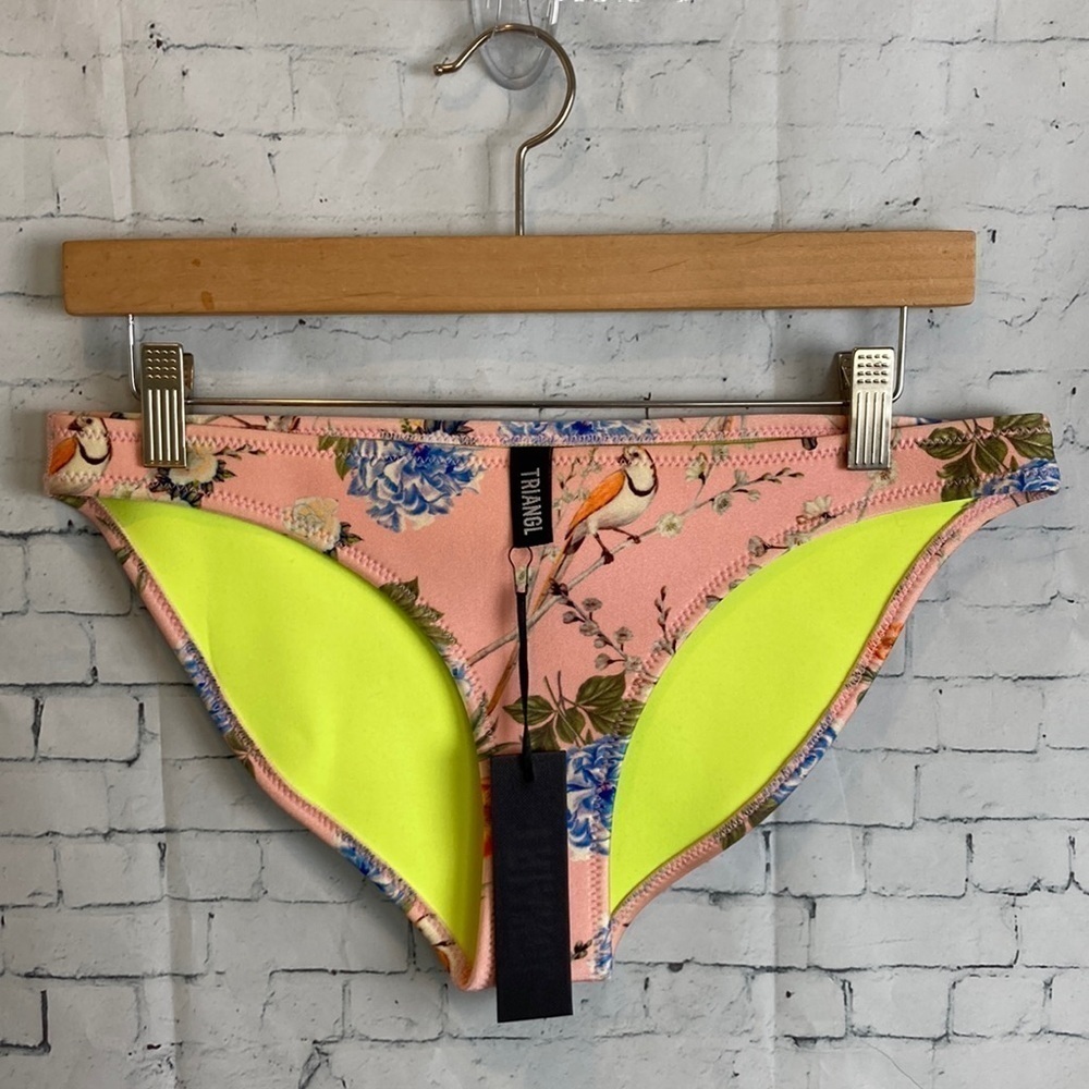 Triangl Swimwear NWT Bird Tropical Floral Pink Bikini Bottoms XL Sexy Vacation